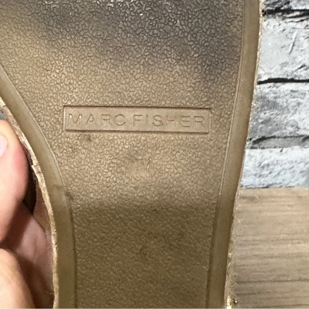 EUC Marc Fisher Tan and Black Espadrille Wedges Size 7.5M